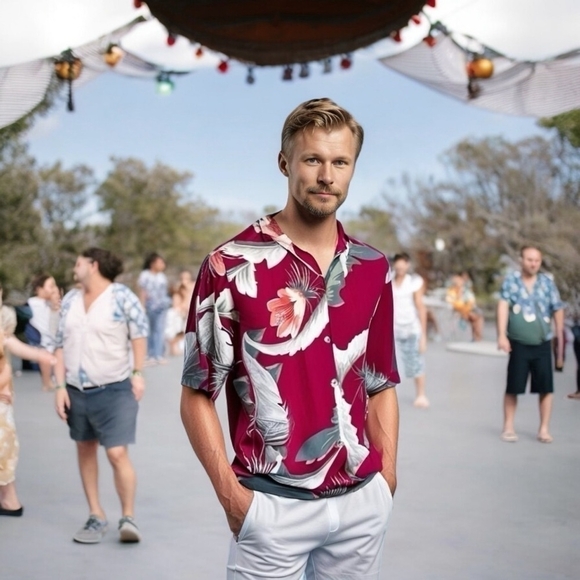 Tommy Bahama Other - TOMMY BAHAMA Cotton Floral Print Short Sleeve Men’s Hawaiin Beach Shirt